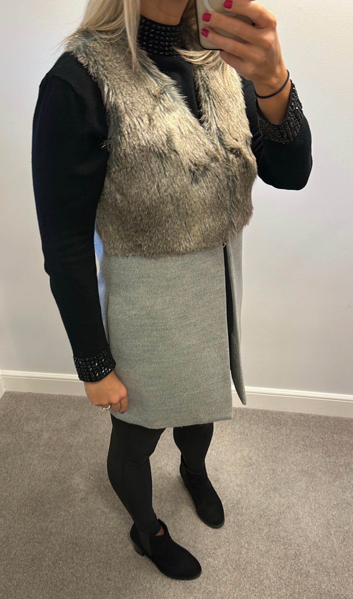 New look grey faux fur gilet size 10