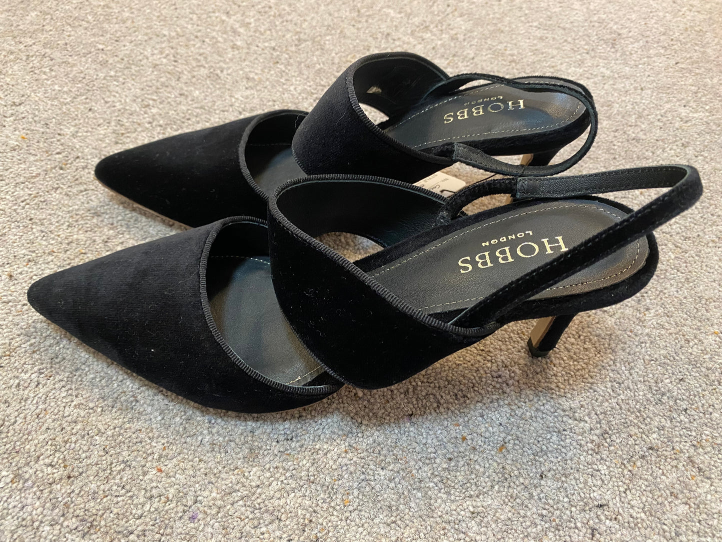 Hobbs “Caitlin” black sling back sandals size 8 (41)