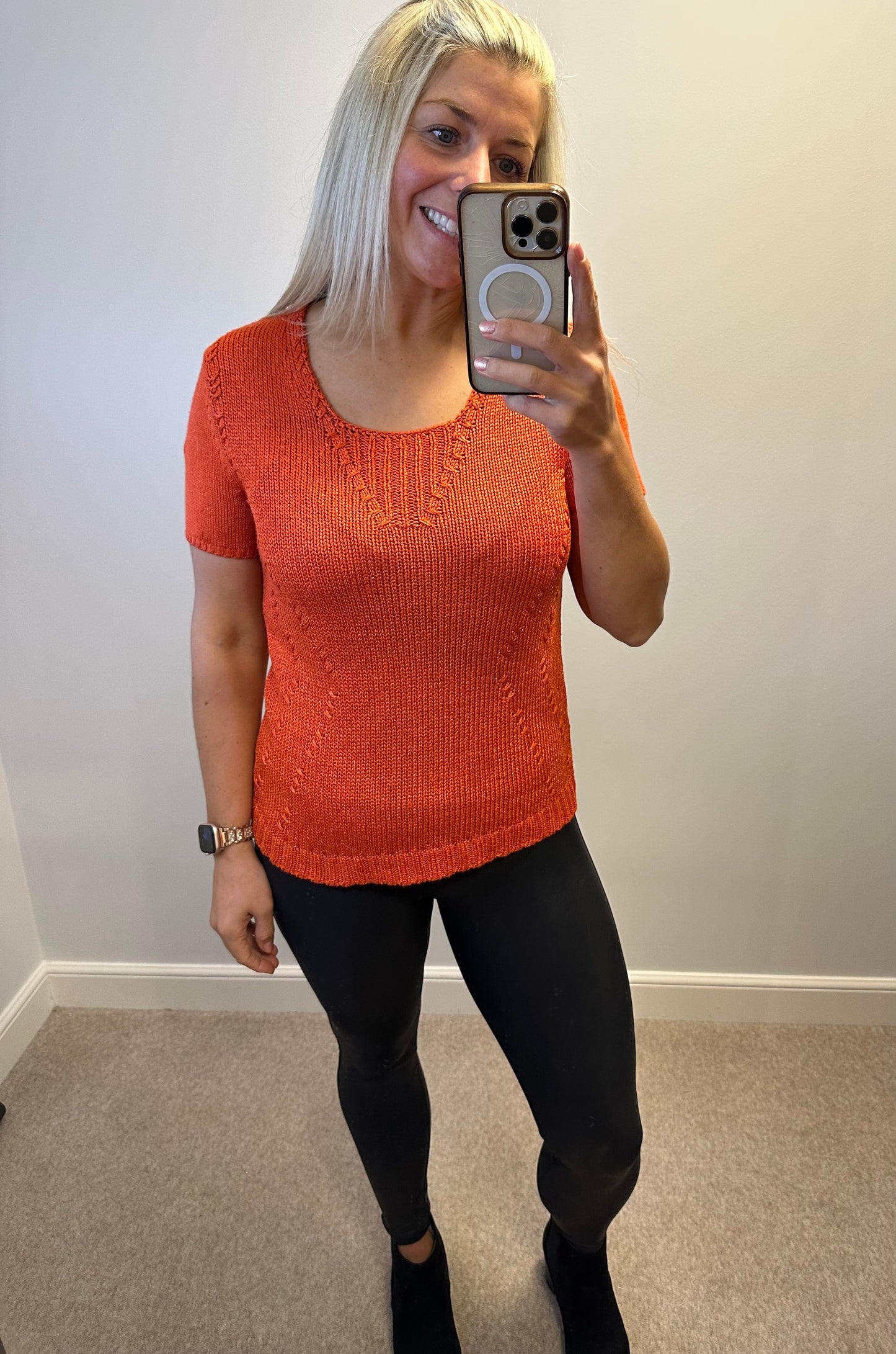 Peruna orange knit top size 14