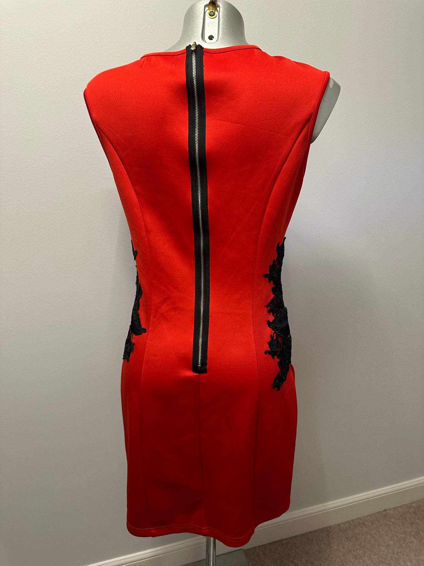 Maya deluxe red and black lace panel dress size 12