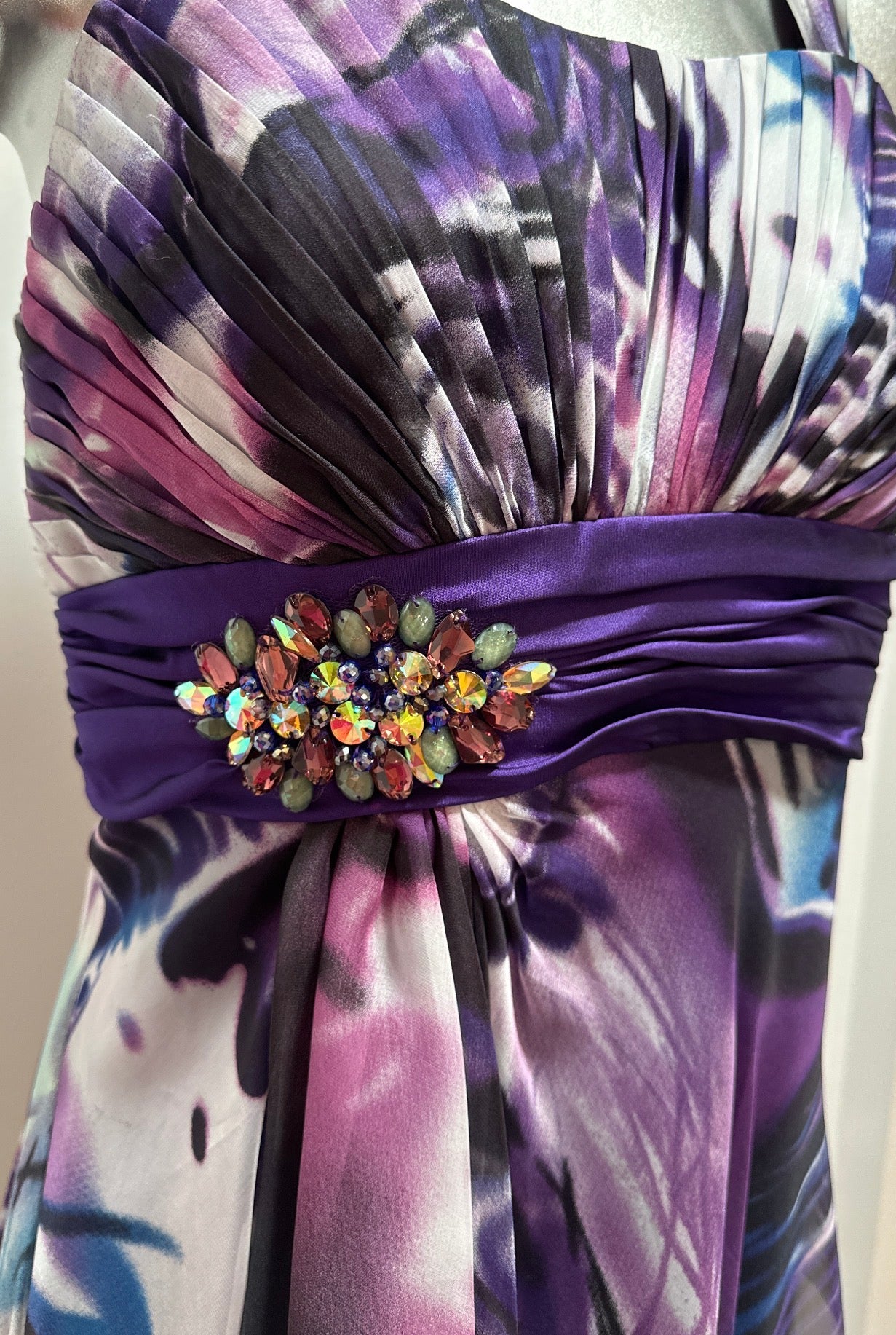 Veni Infantino purple abstract print dress with embellished jewels small size 14