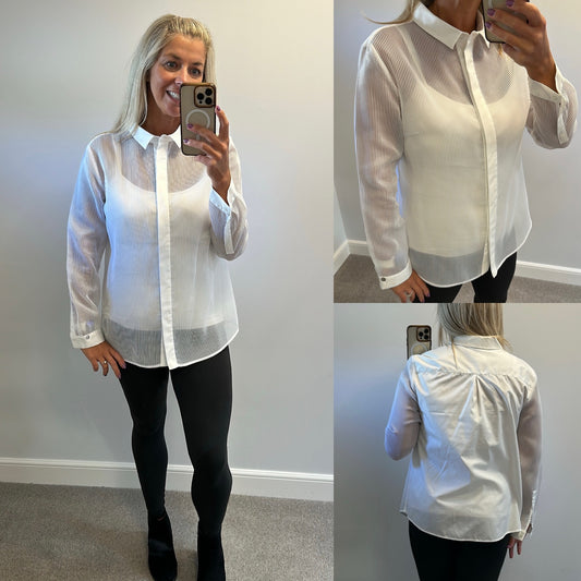 Simple white stripe shirt size 44 would fit upto size 14