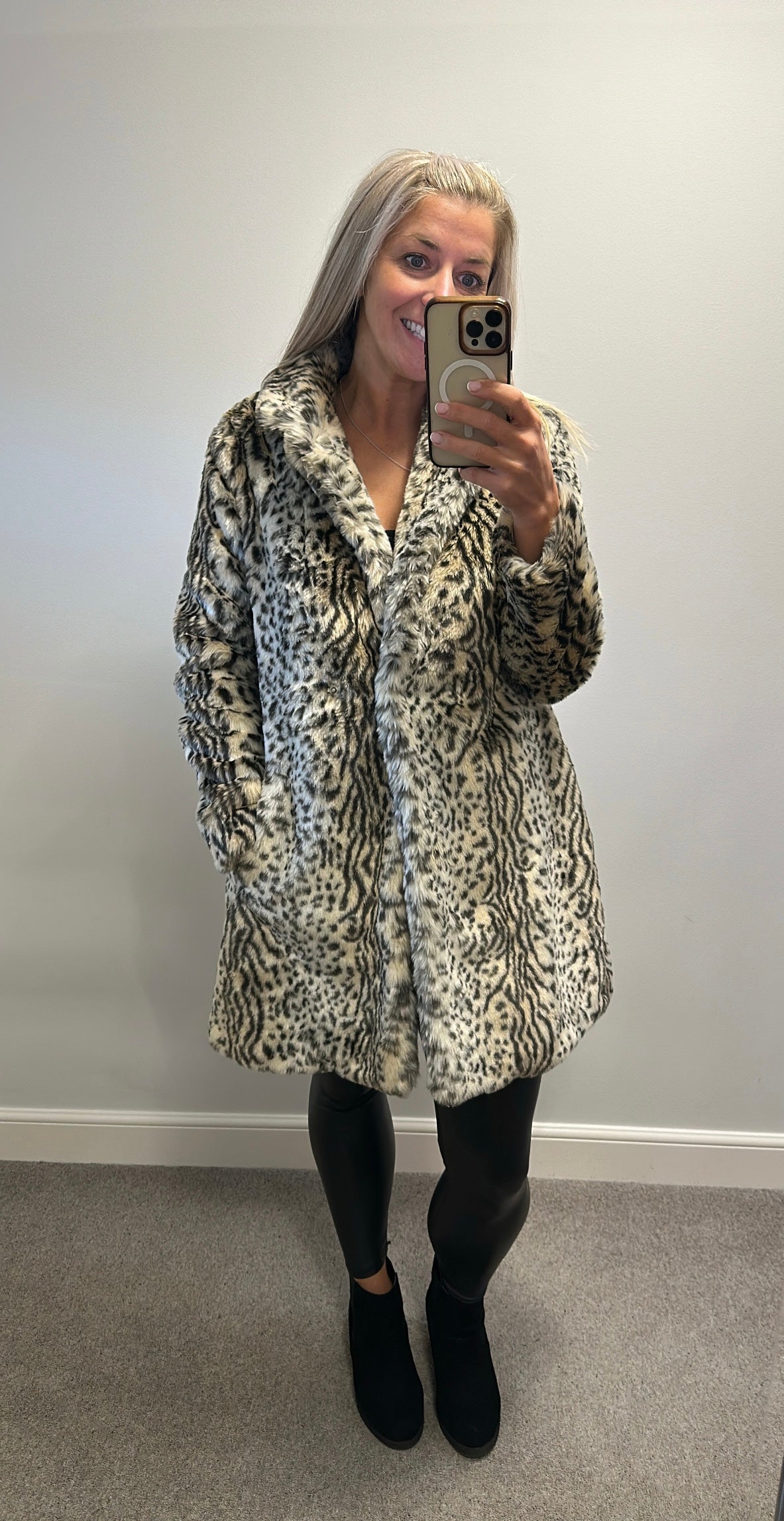 New Look faux fur animal print jacket size 12