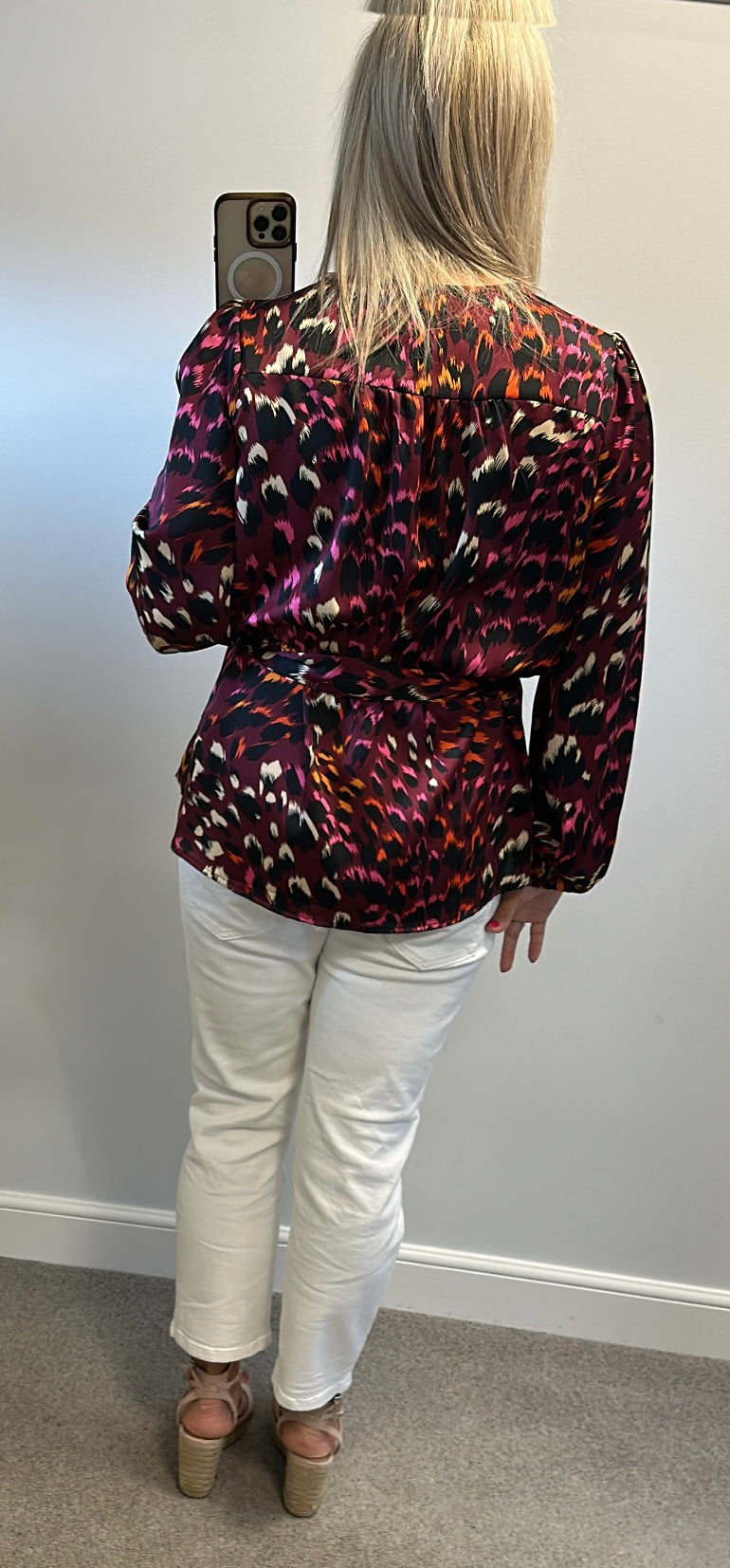 Girl in mind burgundy print top size 18