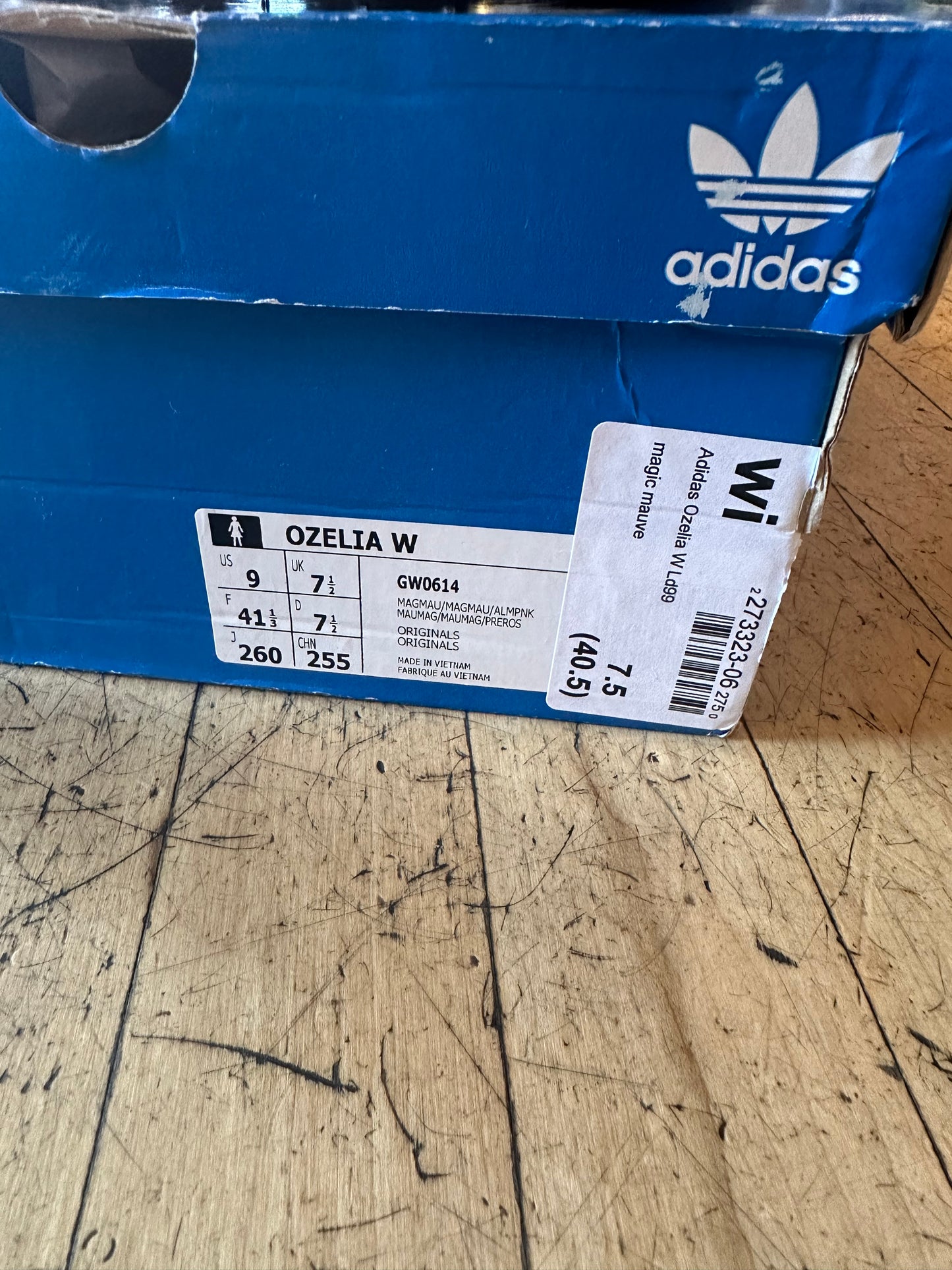 Adidas Ozeila originals trainers size UK 7.5