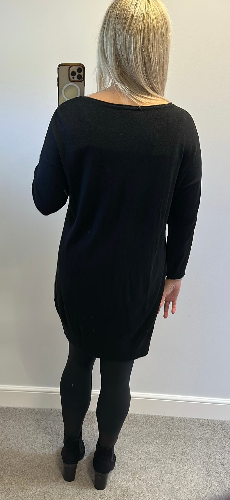 Wallis black and beige print knit dress size L would fit upto size 18