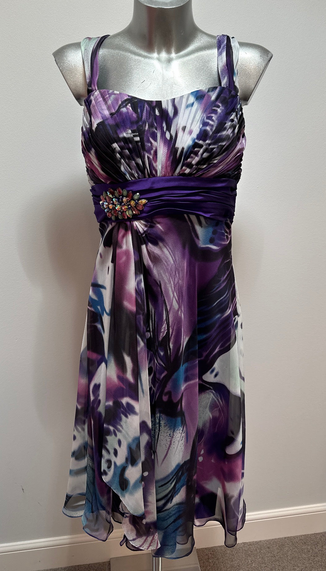 Veni Infantino purple abstract print dress with embellished jewels small size 14