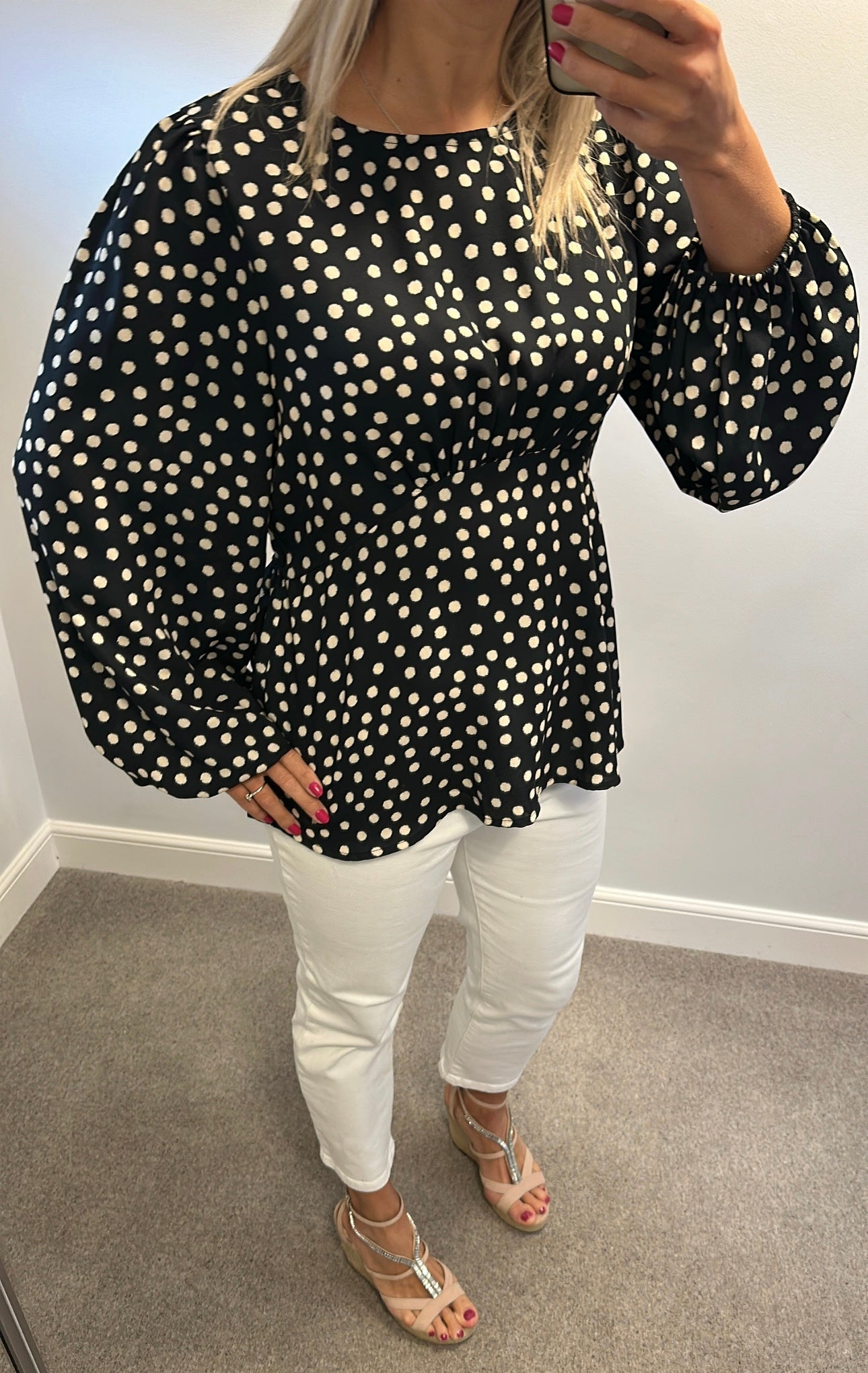 Dorothy Perkins black polka dot top with balloon sleeves size 18