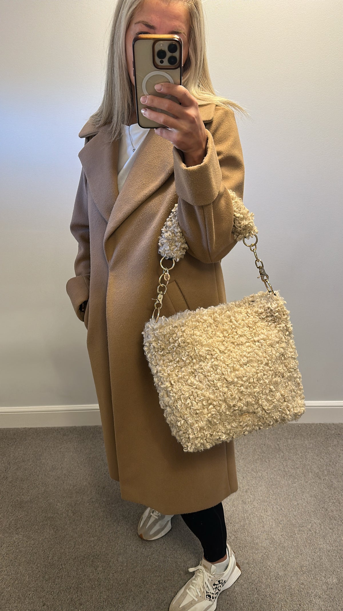 River island Cream Teddy over shoulder handbag