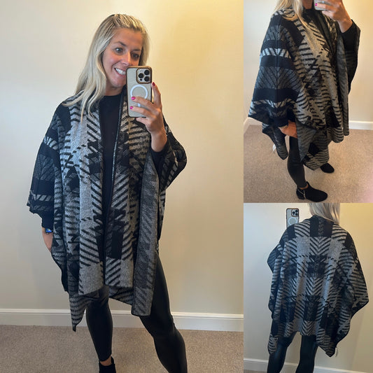 Black / grey poncho / scarf