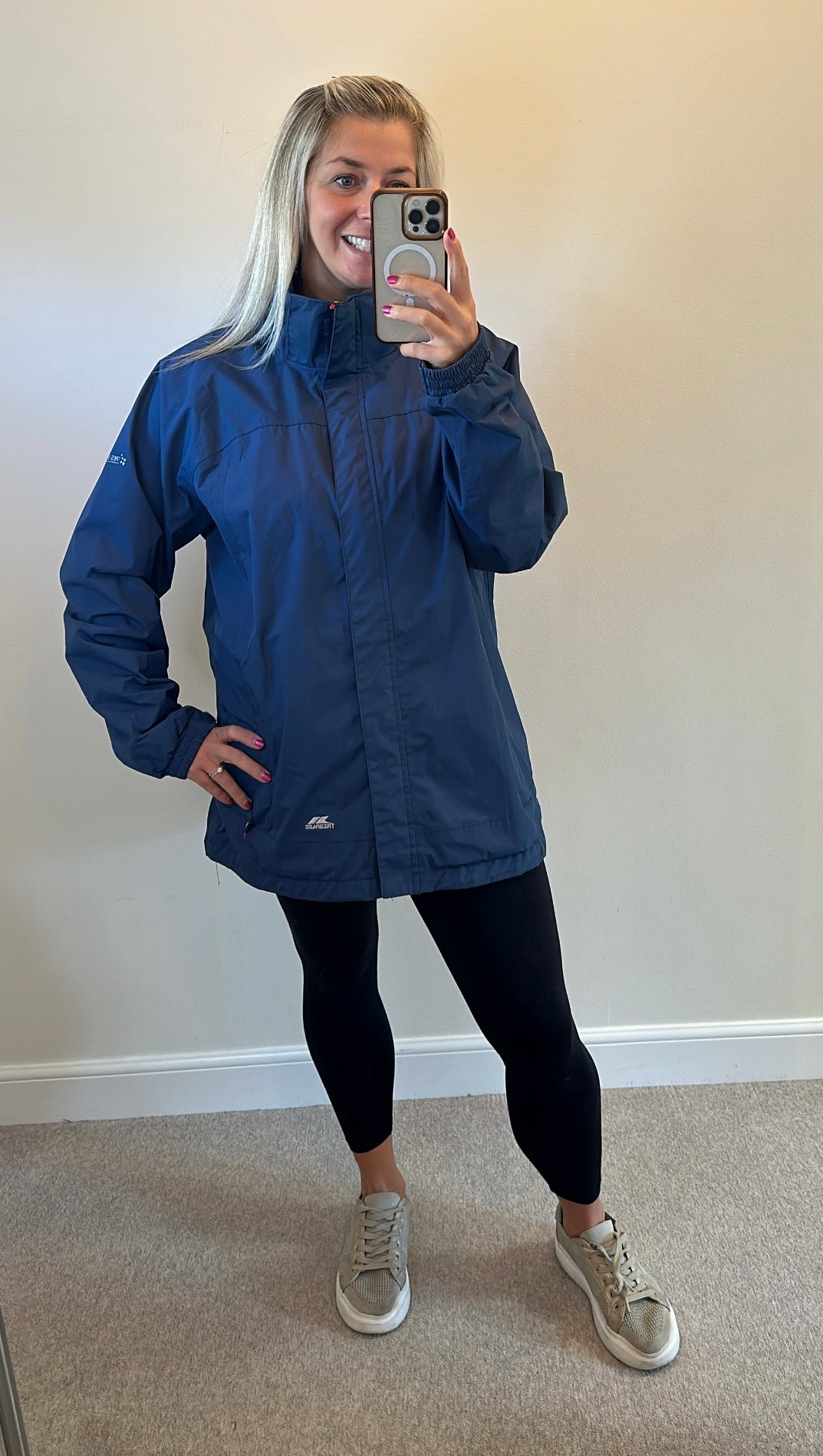 Trespass waterproof navy rain jacket fit upto size 20