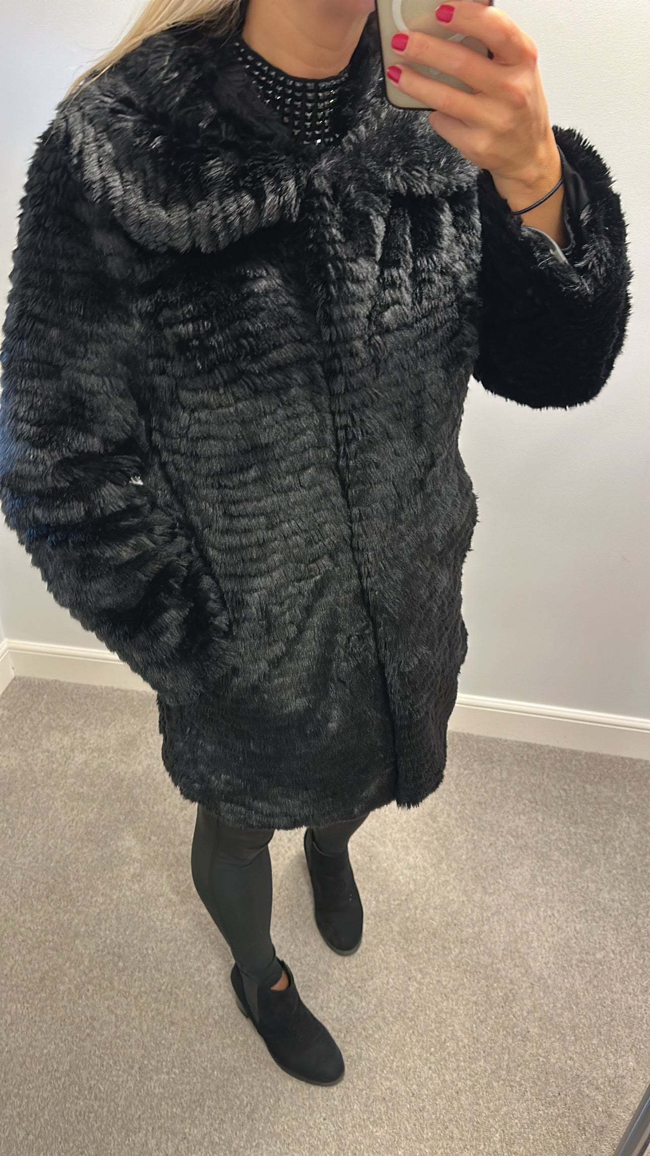 Kaliko Black faux fur jacket size 12